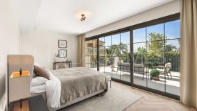 Villa zu verkaufen in Los Arqueros, Benahavis