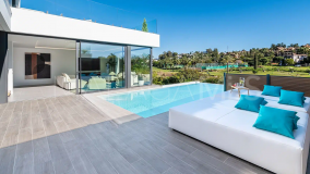 Villa for sale in El Campanario, Estepona Est