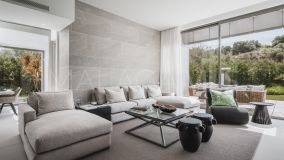 Villa for sale in Paraiso Alto, Benahavis