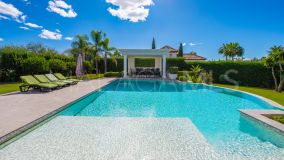 Villa for sale in La Alqueria, Benahavis