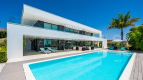 Villa for sale in Los Flamingos Golf, Benahavis