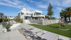 Villa for sale in Paraiso Alto, Benahavis