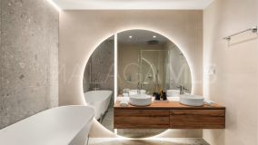 Ground Floor Apartment for sale in Magna Marbella, Nueva Andalucia