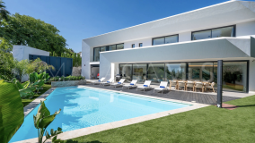 Villa for sale in La Reserva de Marbella, Marbella East