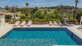 Villa en venta en Altos del Paraiso, Benahavis