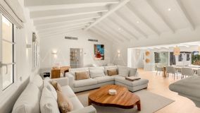 Villa zu verkaufen in Altos del Paraiso, Benahavis