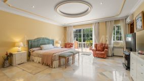 Villa en venta en Nueva Andalucia, Marbella