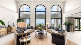 Villa for sale in Marbella Hill Club, Marbella Golden Mile