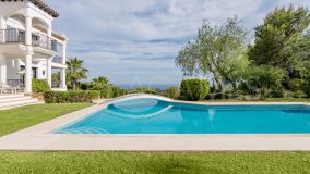 Villa for sale in Marbella Hill Club, Marbella Golden Mile