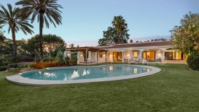 Villa en venta en Guadalmina Baja, San Pedro de Alcantara