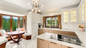 Villa en venta en Monte Biarritz, Estepona Este