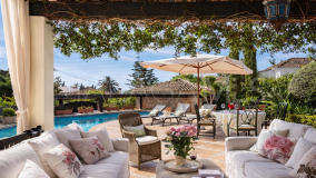 Villa for sale in El Higueral, Marbella City