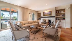 Villa for sale in El Higueral, Marbella City