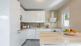 Villa en venta en Nueva Andalucia, Marbella