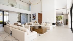 Villa for sale in El Madroñal, Benahavis