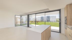 Semi Detached Villa for sale in Atalaya, Estepona East