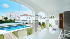 Villa for sale in Marbella Centro with 4 bedrooms
