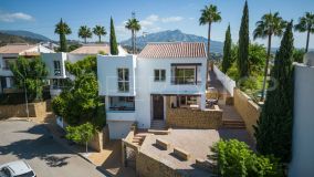 Stunning villa in La Alqueria Benahavis a real family home - plenty of space and light!
