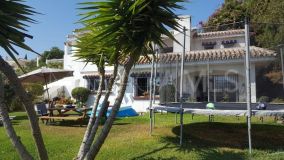 Villa en venta en Cerros del Aguila, Mijas Costa