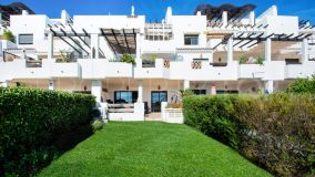 For sale ground floor apartment with 2 bedrooms in La Resina Golf