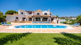 Mansion for sale in Cancelada with 8 bedrooms