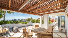 For sale duplex penthouse in Las Lomas de Marbella with 3 bedrooms