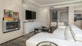 For sale town house in El Velerin with 4 bedrooms