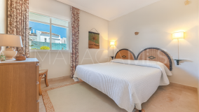 Markplanslägenhet for sale in Aloha Gardens, Nueva Andalucia