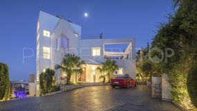 Fantastic 4-bedroom villa with panoramic views in El Herrojo, Benahavis