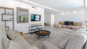 Villa for sale in Nueva Andalucia, Marbella