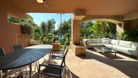 Charming south oriented ground floor within walking distance from Guadalmina Beach