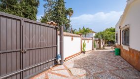 Villa for sale in Nueva Andalucia, Marbella