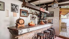 Villa for sale in Nueva Andalucia, Marbella