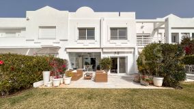 Town House for sale in Los Jarales, Nueva Andalucia