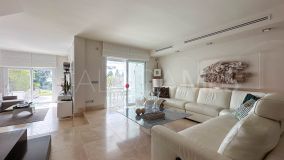 Town House for sale in Los Jarales, Nueva Andalucia