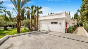 Villa en venta en Aloha, Nueva Andalucia