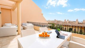 Tvåvåningslägenhet for sale in Vista Real, Nueva Andalucia