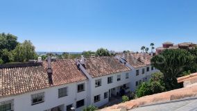 Town House for sale in El Capricho, Marbella Golden Mile