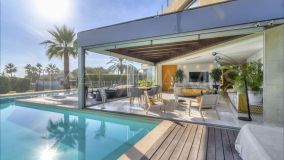 Villa for sale in Alicate Playa, Marbella Öst