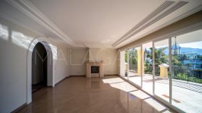 Villa till salu på El Herrojo, Benahavis