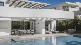 Buy villa in Marbella City with 5 bedrooms
