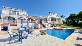 Beautiful rustic style villa for sale just 1km from Estepona town centre