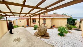Buy villa in Chullera with 3 bedrooms