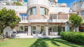 Penthouse for sale in Marbella - Puerto Banus, 4,400,000 €