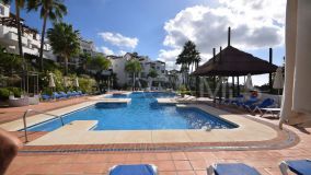 Markplanslägenhet for sale in Nueva Andalucia, Marbella