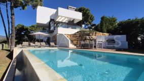Villa for sale in Benahavis