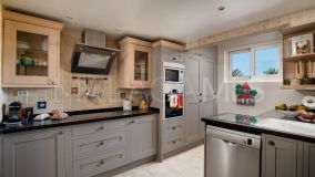 Apartment for sale in Alcazaba, Marbella - Puerto Banus