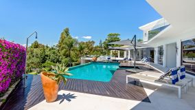 Villa for sale in Hacienda las Chapas, Marbella Est
