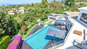 Villa for sale in Hacienda las Chapas, Marbella Est
