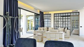Villa for sale in Marbella East